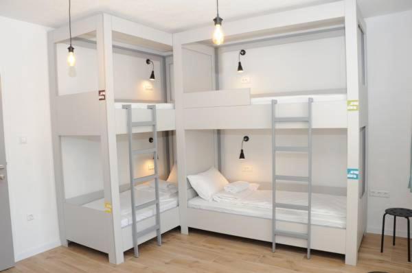Hostel Kucha SJJ Exteriör bild